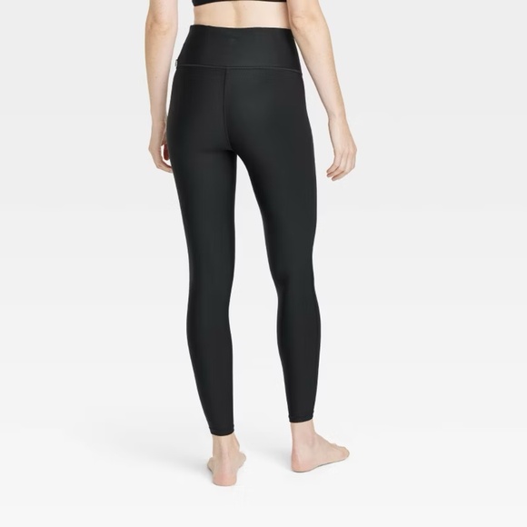 All in motion effortless support high rise 7/8 leggings in black size L - Picture 2 of 6